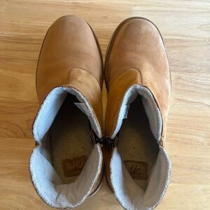 Helly Hansen Women Boots